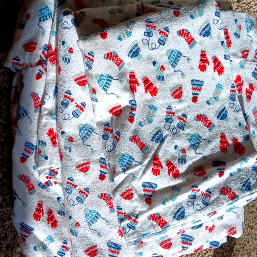 Full size flannel 100% cotton sheets and 2 pillow covers
